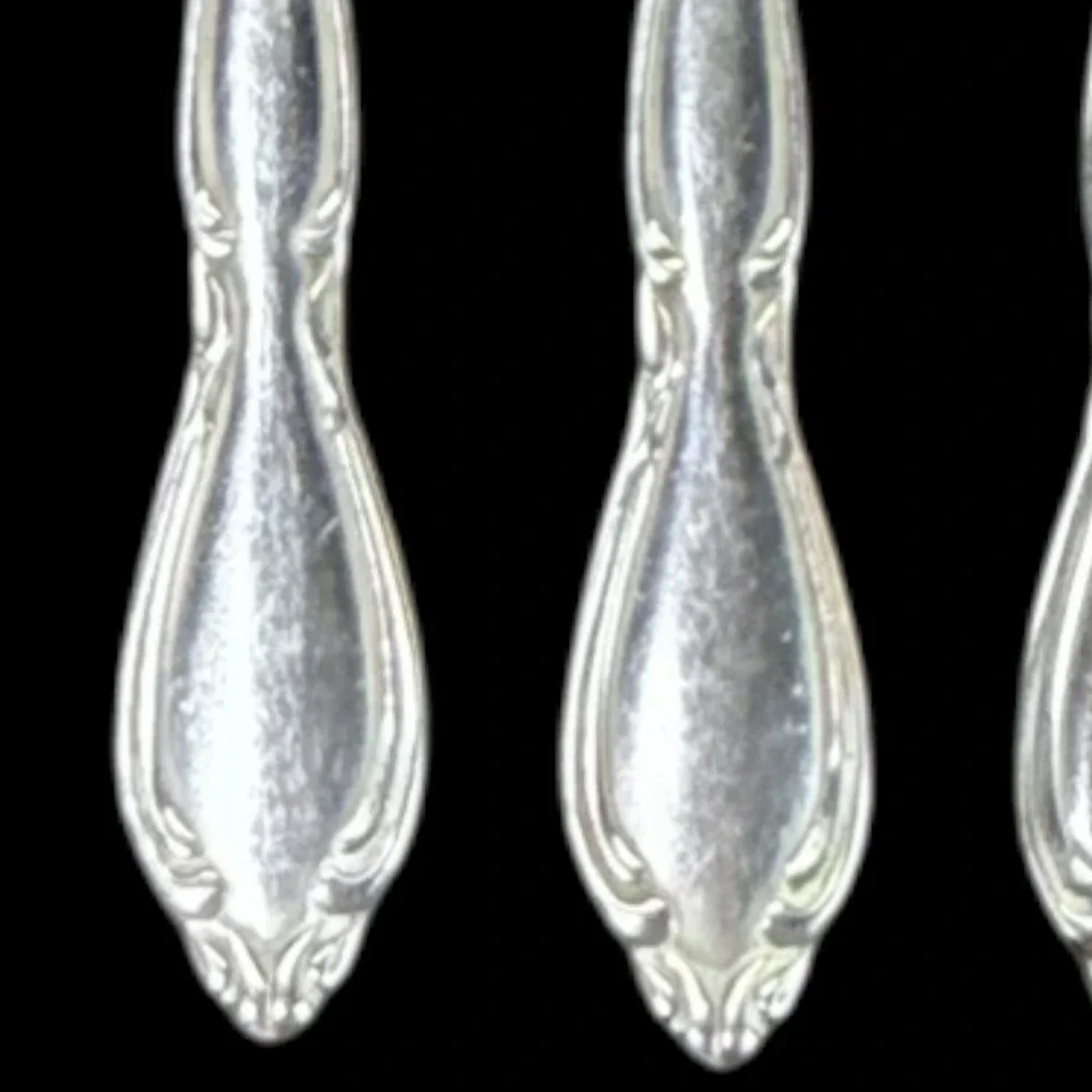 Stainless By Oneida‎ Ltd Deluxe STRATHMORE  Flatware 4-Dinner Forks